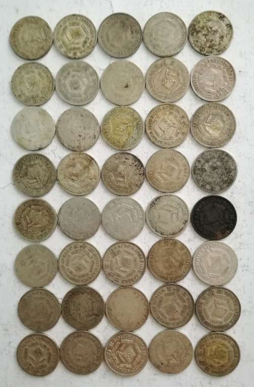 COLLECTION OF 40 80% SILVER SIXPENCE COINS. 107.65 GRAMS.