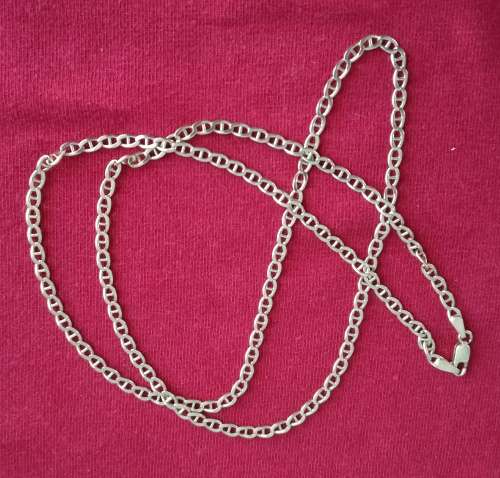 BEAUTIFUL 9 CT ITALIAN GOLD NECKLACE.