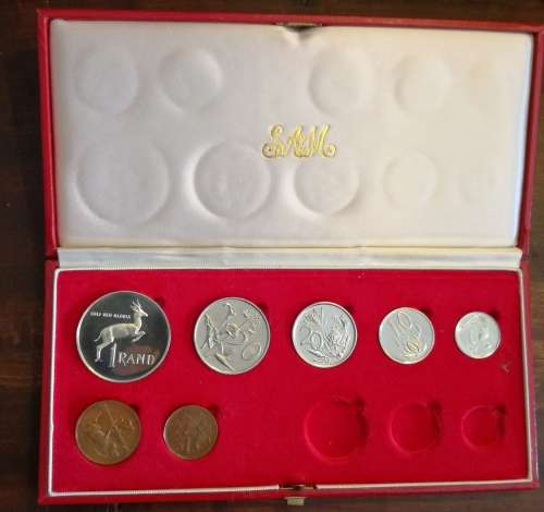 1977 South Africa short proof set.