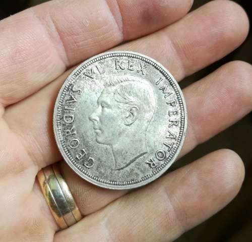 South Africa 1947 silver 5 shillings. Good condition.