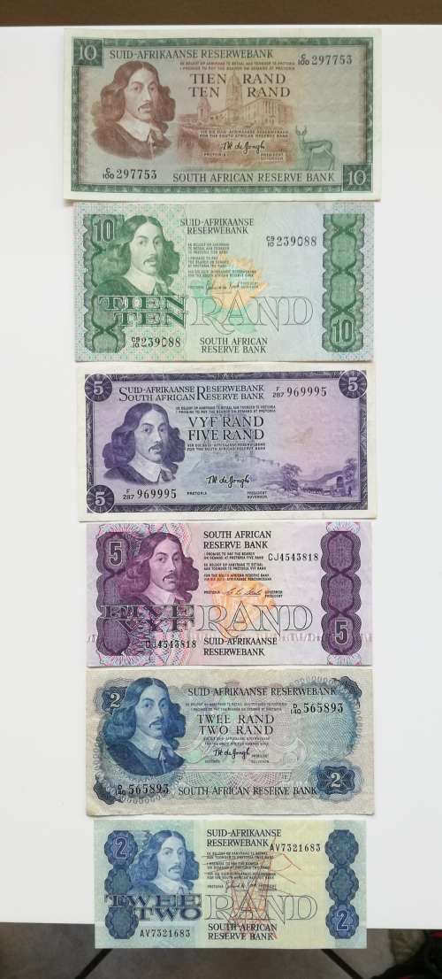South Africa different old R10,5 and R2 bank notes.