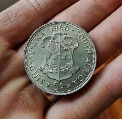 South Africa 1960 Silver 5 Shillings. Good condition.