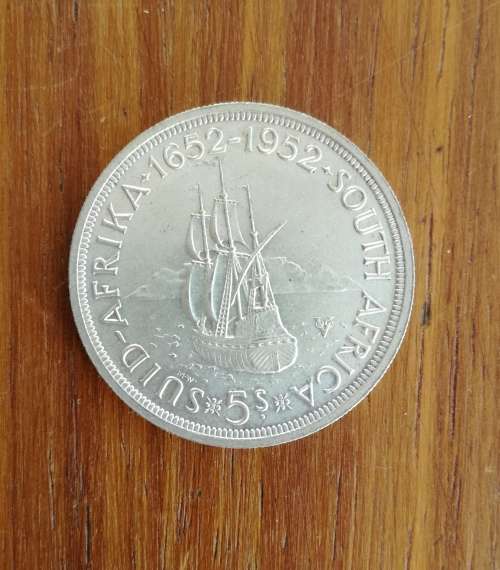 South Africa 1952 Silver 5 Shillings. Good condition.