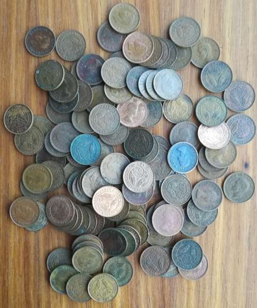 South Africa collection of 119 Farthings. Some good.