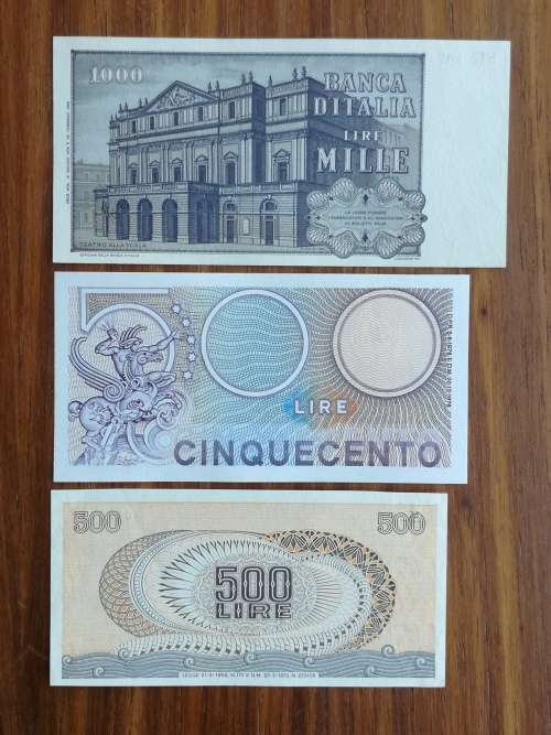 Italy collection of 3 UNC Old bank notes.