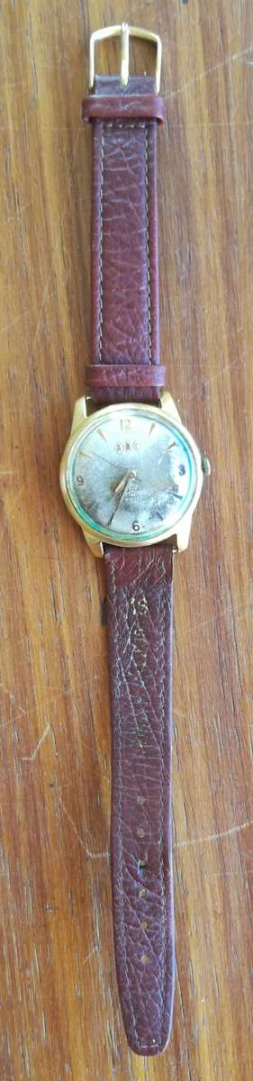 Lemania AAC 18CT Gold Watch. Please read description.