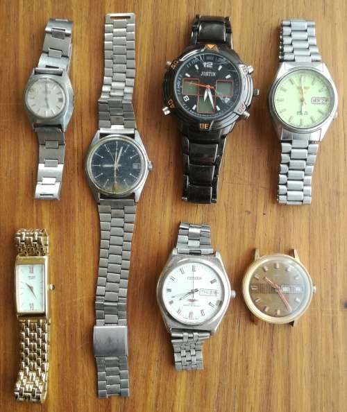 Collection of 7 old watches. Please read.
