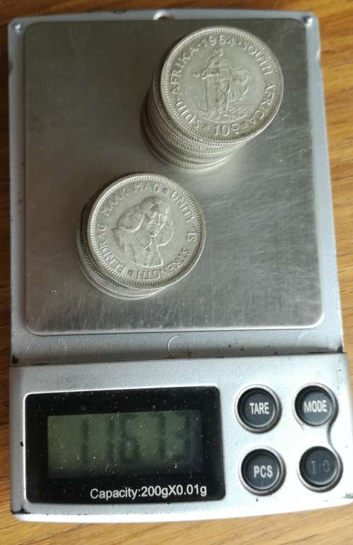 South Africa collection of 21 Silver Shillings. 116.73 Grams.