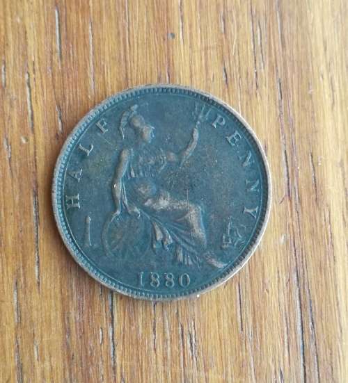 Great Britain Queen Victoria 1880 Half Penny. Good condition.
