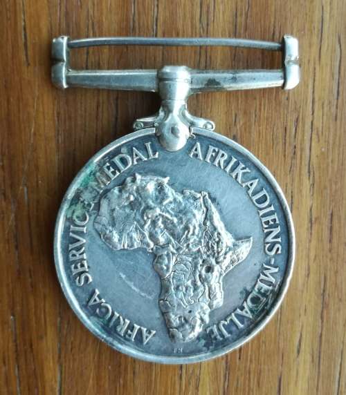 WW11 Silver Medal awarded to 135054 M.C. SENEKAL