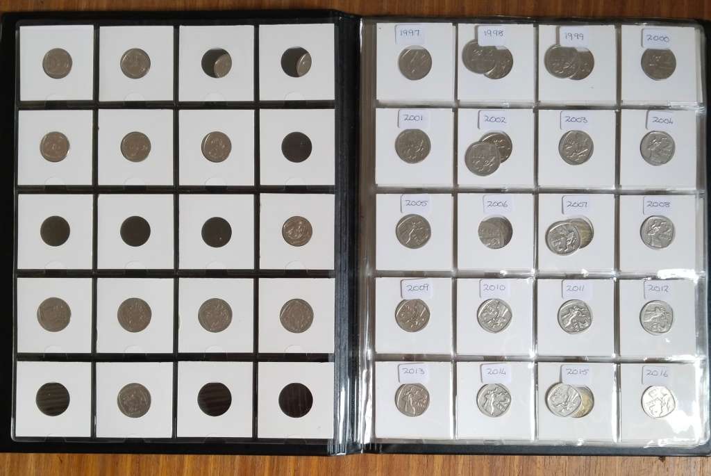 Collection of 102 Republic of South Africa coins with album. ( R 252 in valid currency)