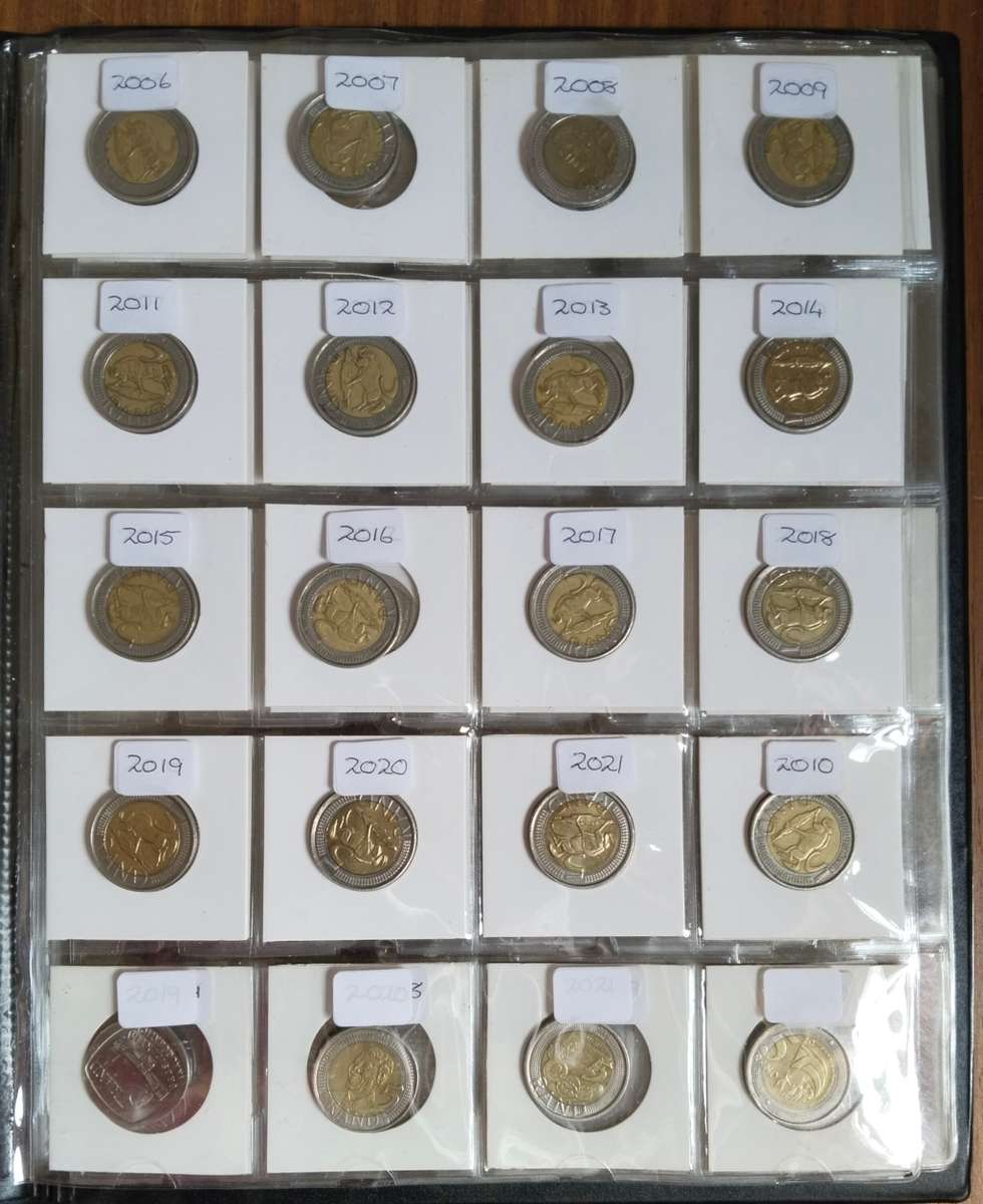 Collection of 102 Republic of South Africa coins with album. ( R 252 in valid currency)
