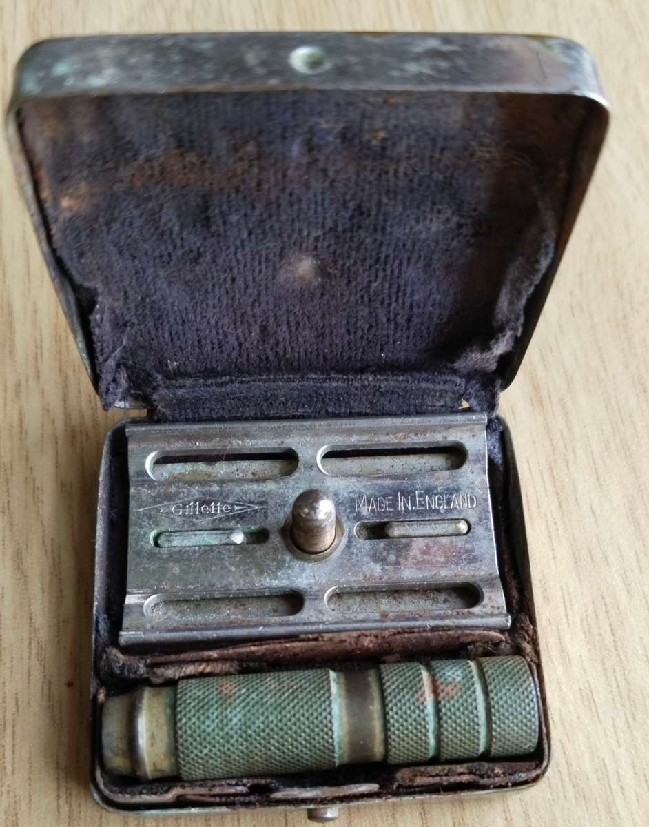 Vintage antique Gillette Shaving Knife.