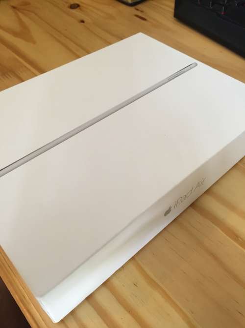 Apple iPad Air 2 | Cellular | 4G | WiFi | 64GB | Silver | Original Case with Charger