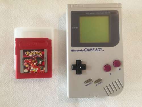 ORIGINAL GAMEBOY - Game Boy (DMG-01) with Pokemon Red (collectors item)