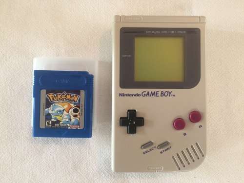 ORIGINAL GAMEBOY - Game Boy (DMG-01) with Pokemon Blue (collectors item)