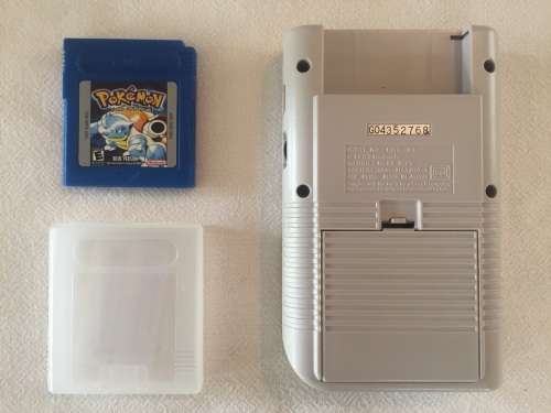 ORIGINAL GAMEBOY - Game Boy (DMG-01) with Pokemon Blue (collectors item)