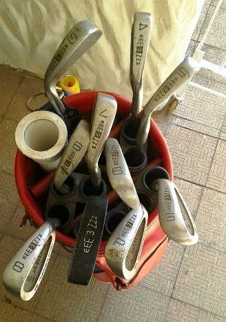 GOLF CLUBS  EEE3ZZZ SET IN GOOD READY TO PLAY CONDITION MADE IN USA