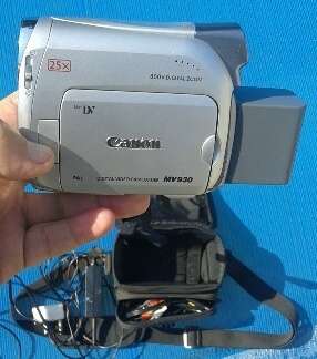 CANON  MINI DV DIGITAL VIDEO CAMCORDER MV930