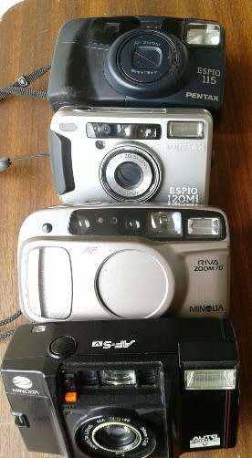 VINTAGE 2X PENTAX  2X MINOLTA Cameras   (GOOD FOR COLLECTOR)