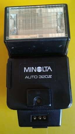 MINOLTA AUTO 320 X FLASH