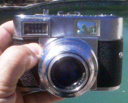 VINTAGE ANTIQUE  VOIGTLANDER VITOMATIC  CAMERA   (ORIGINAL LEATHER CASE)