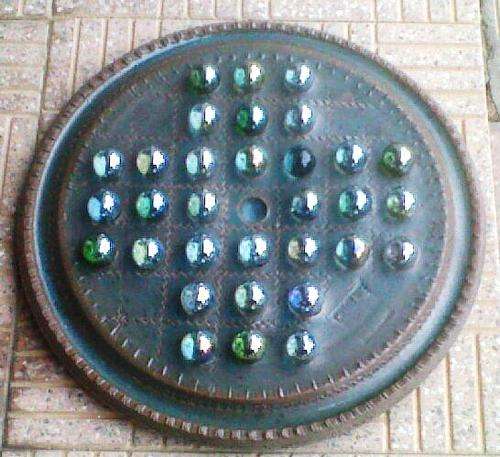 VINTAGE  SOLITAIR BOARD GAME