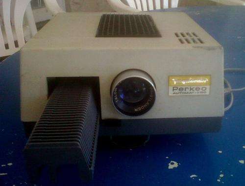 VINTAGE SLIDE PROJECTOR  YOIGTLANDER PERKEO AUTOMAT-150
