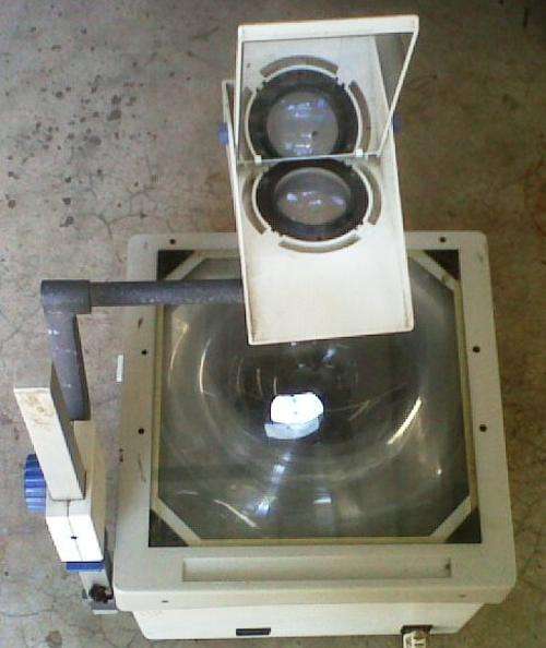 VINTAGE OVERHEAD PROJECTOR 2800