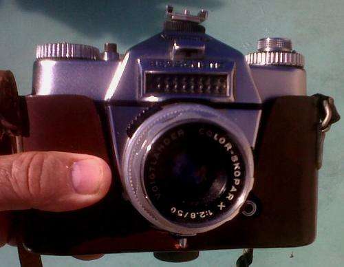 VINTAGE VOIGTLANDER BESSAMATIC CAMERA (WEST GERMANY)