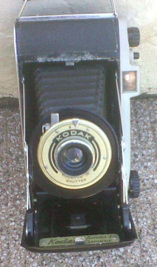 VINTAGE- ANTIQUE  KODAK JUNIOR1  FOLDING CAMERA