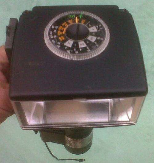 METZ 60 CT -2 CAMERA FLASH