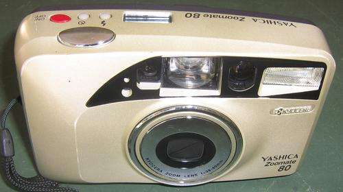 VINTAGE   YASHICA ZOOMATE 80 CAMERA