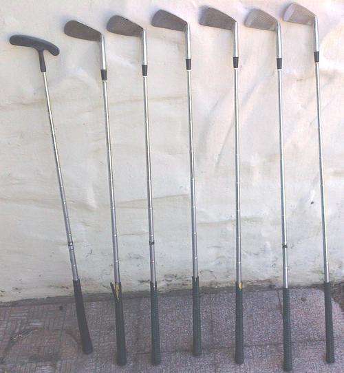 VINTAGE GOLF CLUBS LEFT HAND POWER BLITZ IRONS -4,5,6,7,8,9,+DUNLOP PUTTER