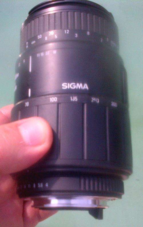 SIGMA ZOOM 75-300 mm  P/K MOUNT FITS PENTAX & OTHER PK MOUNT CAMERAS