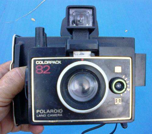 VINTAGE PALAROID  LAND CAMERA