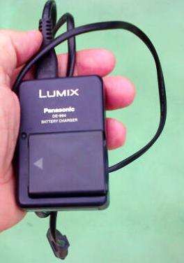LUMIX PANASONIC  BATTERY CHARGER + BATTERY  (TESTED  GOOD)