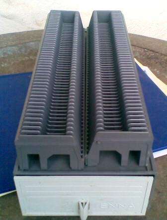 PROJECTORS UNIVERSAL MAGAZIN  (FIT 100 SLIDES)