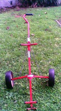 GOLF CART  (Handle folds away)