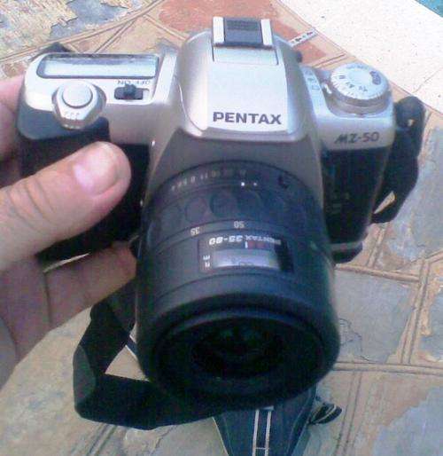 Vintage  PENTAX  MZ-50 Camera  35-80 LENS