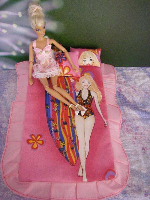 Barbie doll single or double bed pink surfer duvet with 3 matching pillows