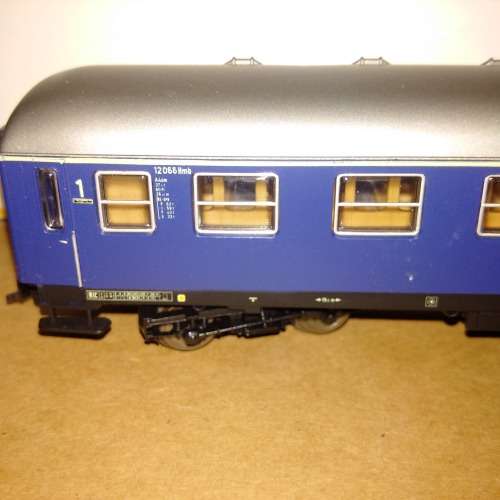 Lima DB 1st Class Compartment Coach - HO Scale