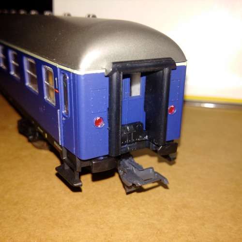 Lima DB 1st Class Compartment Coach - HO Scale
