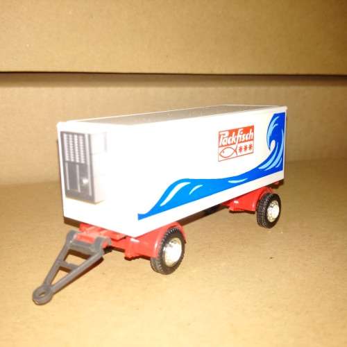 Wiking Refrigerator Trailer - Packfish - 1/87 Scale