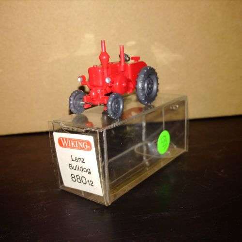 Wiking Lanz Bulldog Tractor - 1/87 Scale