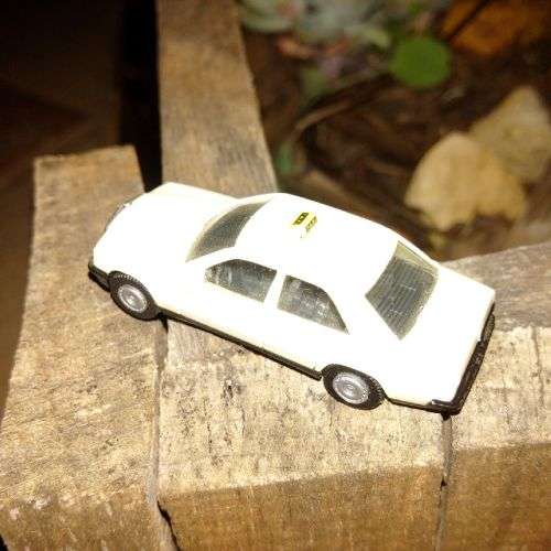 Herpa Mercedes Benz 190E Taxi - 1/87 Scale