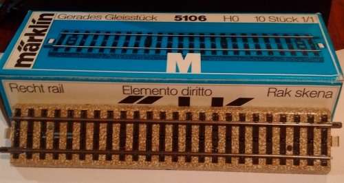 Märklin 10 Straight Rails - M Track - HO Scale