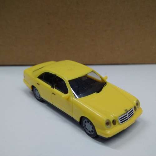 Herpa Mercedes Benz E Class - 1/87 Scale