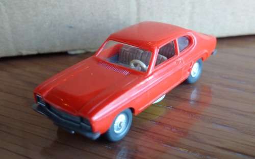 Wiking Ford Capri - 1/87 Scale