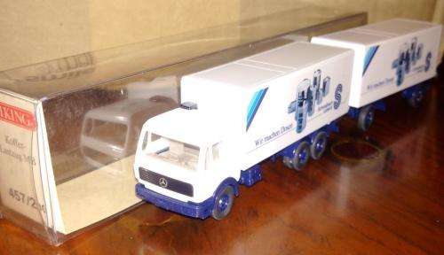 Wiking Mercedes Benz Truck & Trailer - Smaalbach - 1/87 Scale